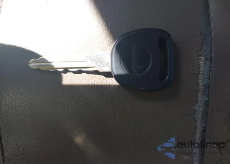 2001 GMC Sonoma Sls from USA, damaged, VIN 1GTCS195318126495